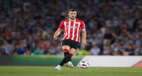 تقارير: تشيلسي يضع مدافع أتلتيك بيلباو على رأس اهتماماته خلال يناير 